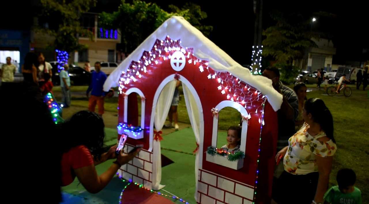 Camacã: Prefeitura inaugura a Vila Natal e encanta a população, principalmente as crianças